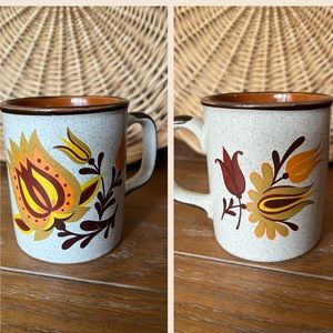 Vintage 70s Stoneware Retro Flower Mug